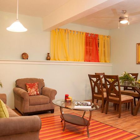 Diamond View Cottages Розо Екстериор снимка