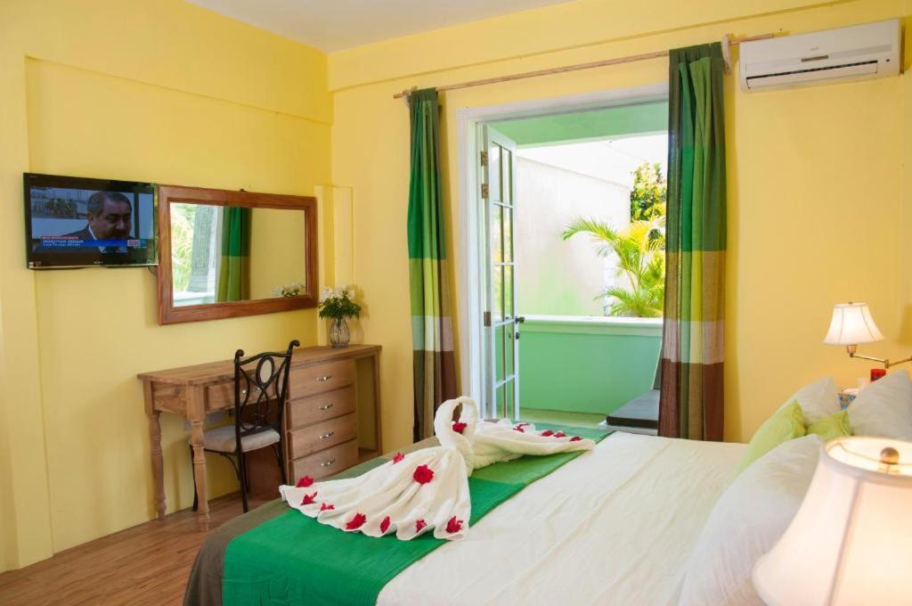 Diamond View Cottages Розо Екстериор снимка