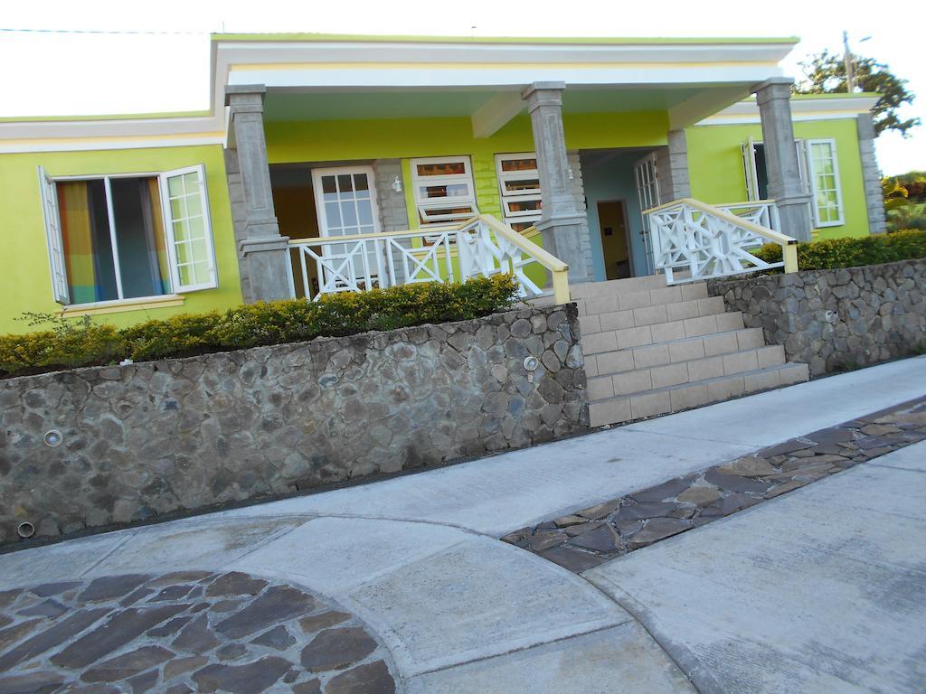 Diamond View Cottages Розо Екстериор снимка