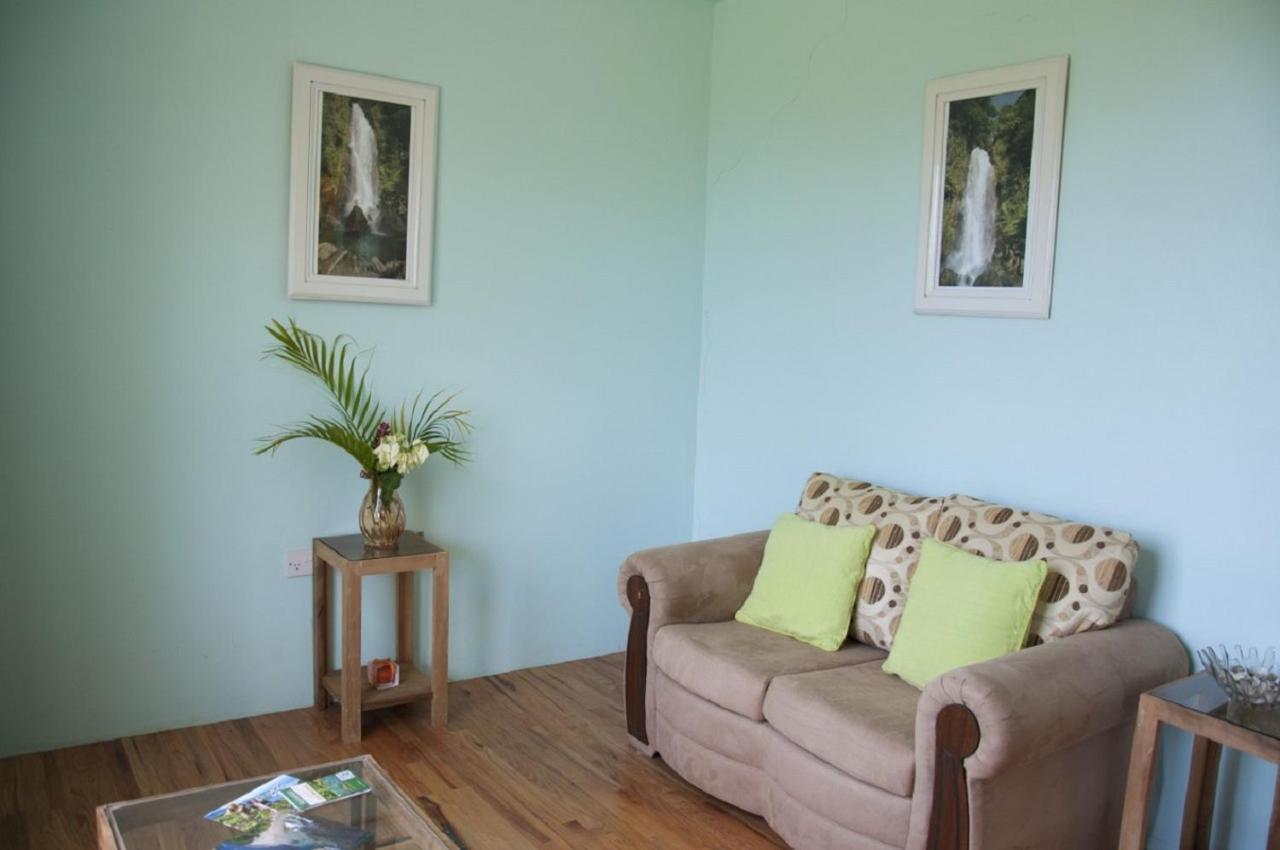 Diamond View Cottages Розо Екстериор снимка
